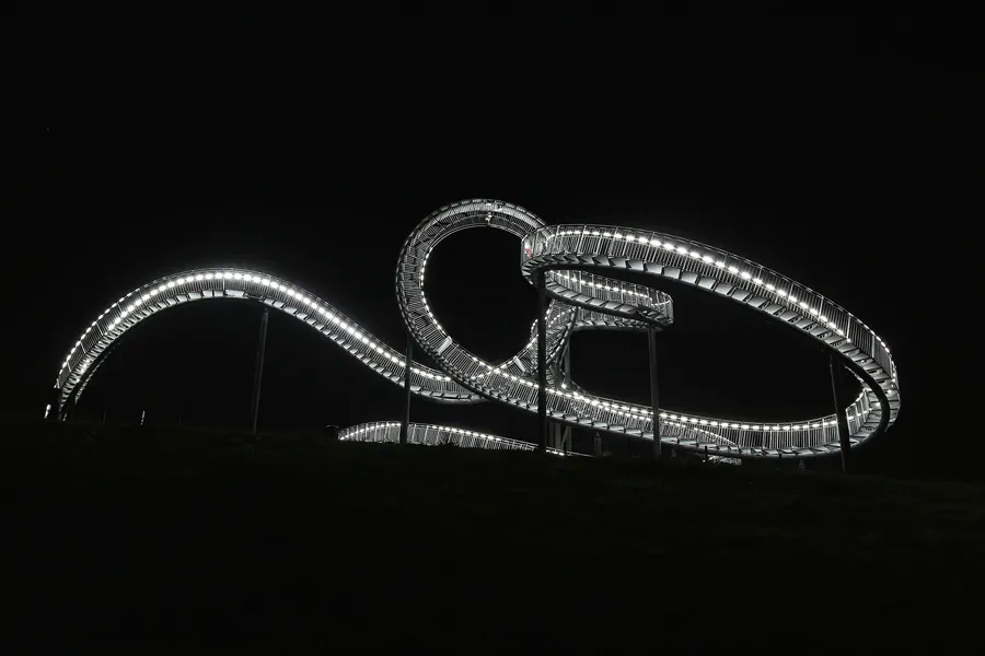 233 | 2014 | Duisburg | Tiger and Turtle – Magic Mountain | © carsten riede fotografie