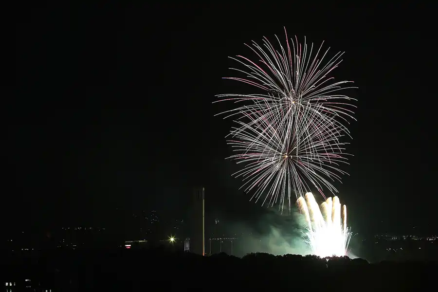 008 | 2014 | Berlin | Pyronale – Team Italien – Blick von der Field Station Teufelsberg | © carsten riede fotografie