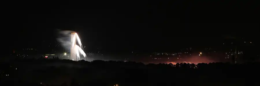 090 | 2014 | Berlin | Pyronale – Citroen Feuerwerksshow – Blick von der Field Station Teufelsberg | © carsten riede fotografie