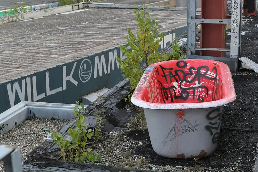 118 | 2014 | Berlin | Field Station Teufelsberg | © carsten riede fotografie