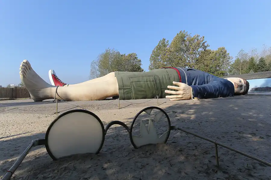 025 | 2014 | Pudagla | Gullivers Welt | © carsten riede fotografie