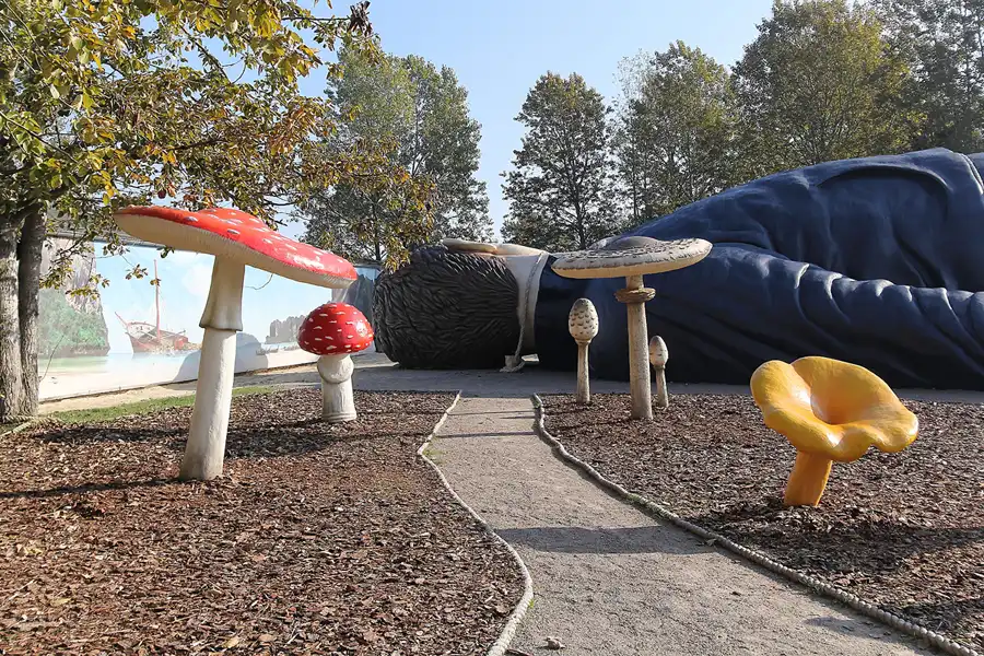 043 | 2014 | Pudagla | Gullivers Welt | © carsten riede fotografie