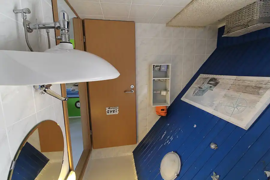 050 | 2014 | Trassenheide | Die Welt steht Kopf | © carsten riede fotografie