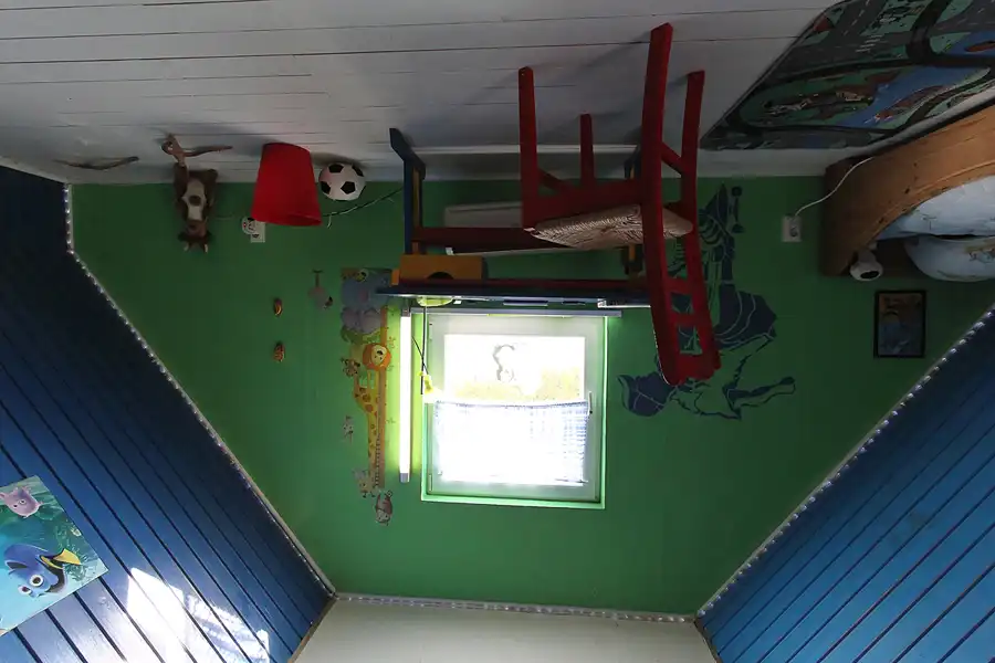 053 | 2014 | Trassenheide | Die Welt steht Kopf | © carsten riede fotografie