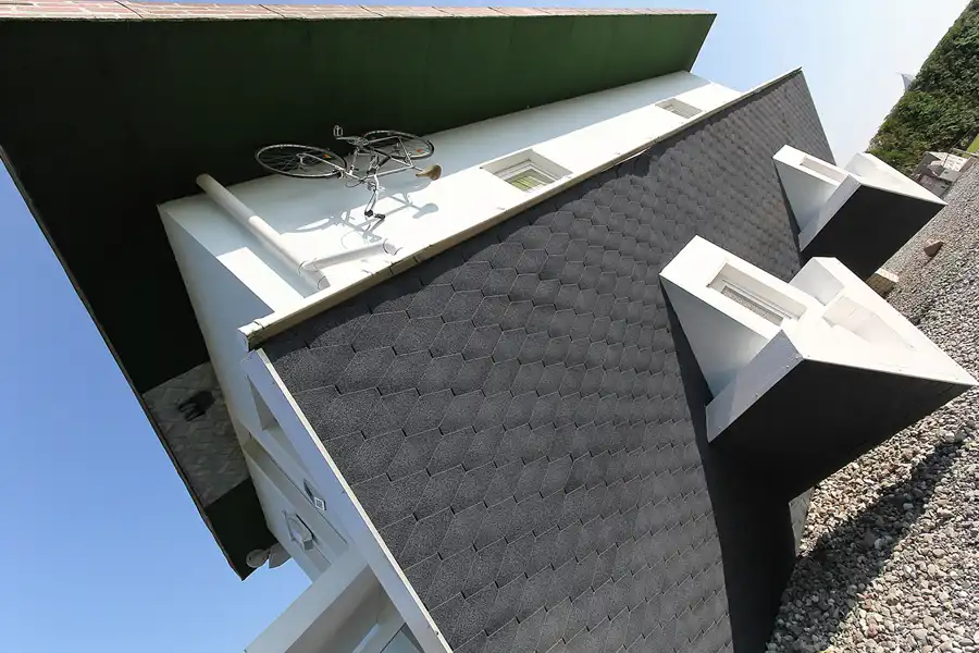 069 | 2014 | Trassenheide | Die Welt steht Kopf | © carsten riede fotografie