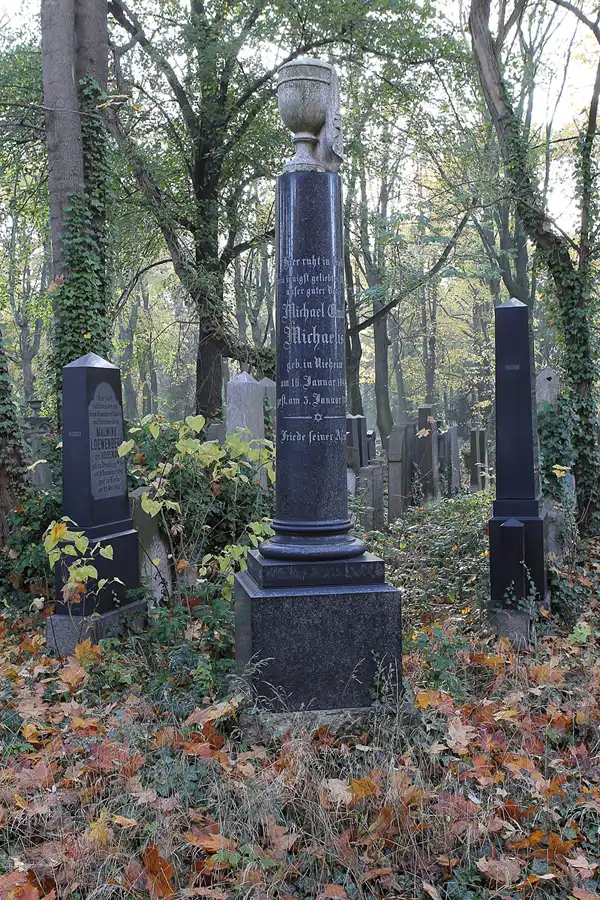 006 | 2014 | Berlin | Jüdischer Friedhof Berlin-Weissensee | © carsten riede fotografie