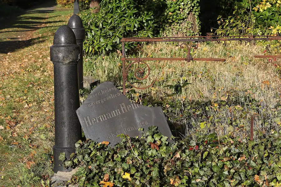013 | 2014 | Berlin | Jüdischer Friedhof Berlin-Weissensee | © carsten riede fotografie