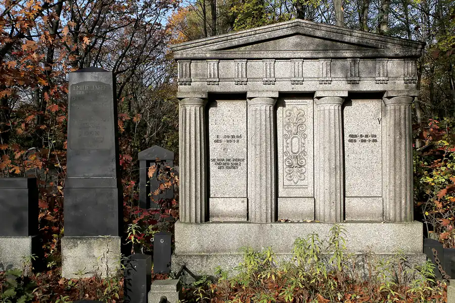 049 | 2014 | Berlin | Jüdischer Friedhof Berlin-Weissensee | © carsten riede fotografie