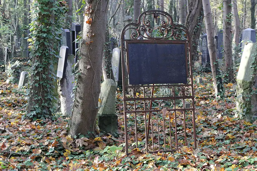 060 | 2014 | Berlin | Jüdischer Friedhof Berlin-Weissensee | © carsten riede fotografie