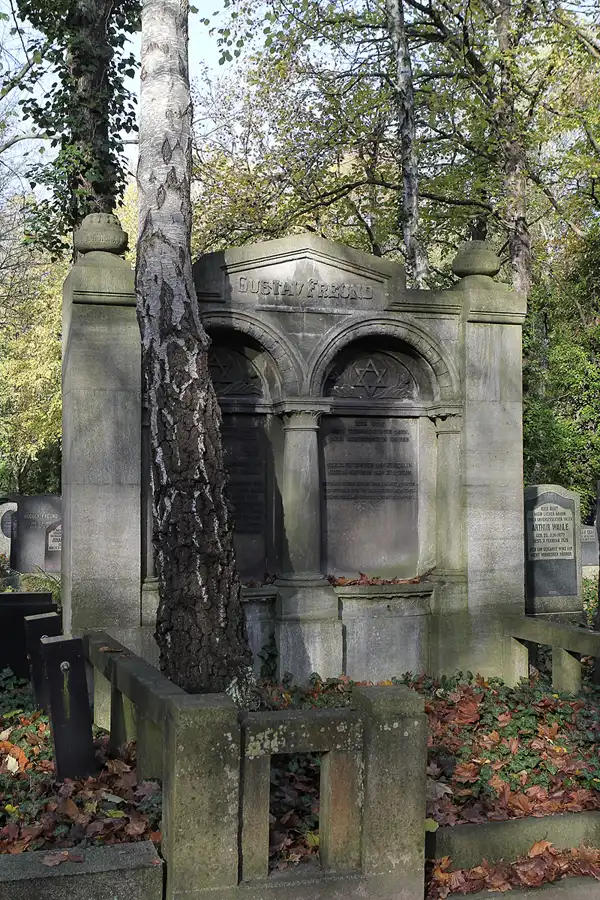 064 | 2014 | Berlin | Jüdischer Friedhof Berlin-Weissensee | © carsten riede fotografie