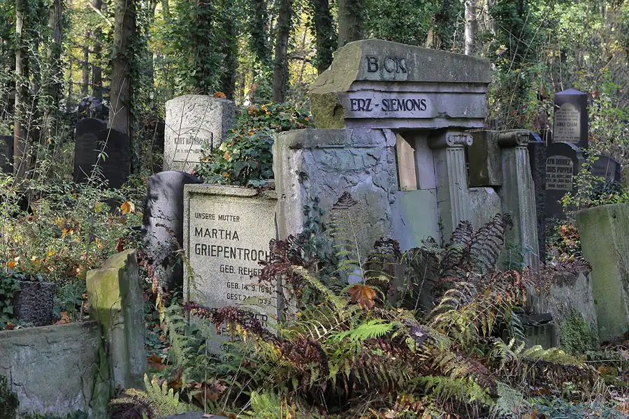 084 | 2014 | Berlin | Jüdischer Friedhof Berlin-Weissensee | © carsten riede fotografie