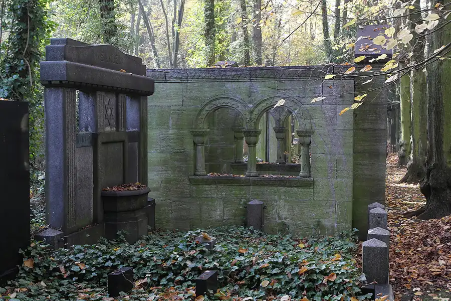 085 | 2014 | Berlin | Jüdischer Friedhof Berlin-Weissensee | © carsten riede fotografie