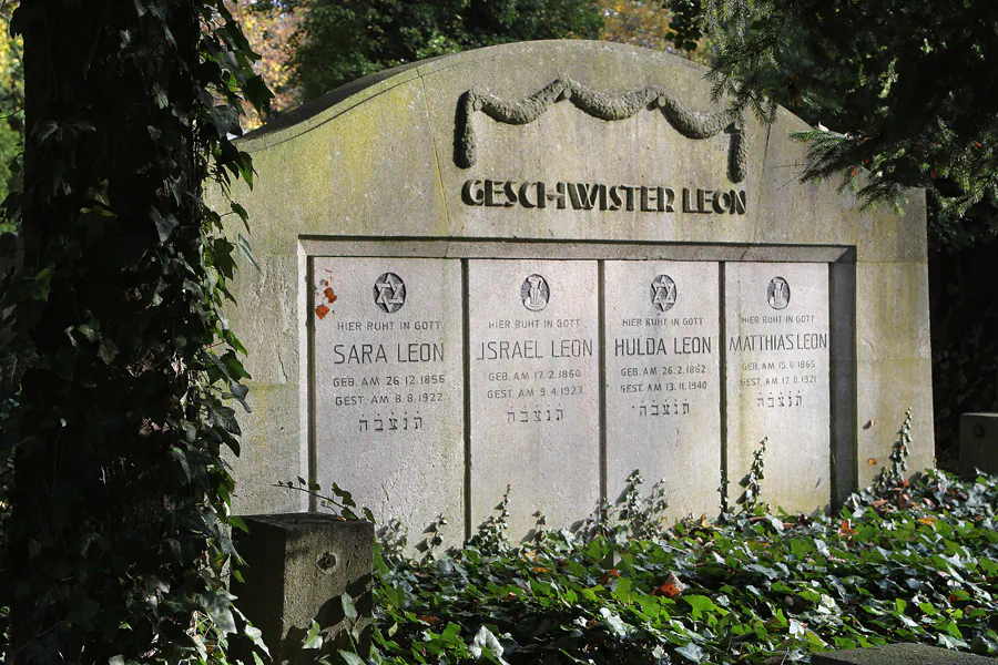 075 | 2014 | Berlin | Jüdischer Friedhof Berlin-Weissensee | © carsten riede fotografie