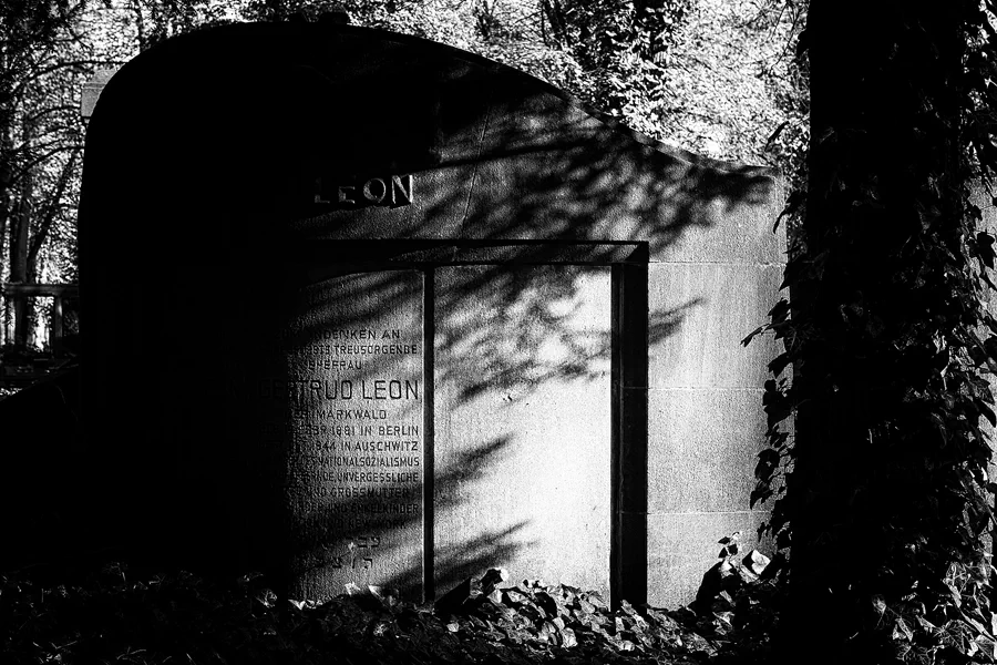 076 | 2014 | Berlin | Jüdischer Friedhof Berlin-Weissensee | © carsten riede fotografie