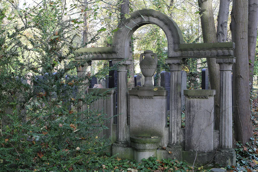081 | 2014 | Berlin | Jüdischer Friedhof Berlin-Weissensee | © carsten riede fotografie