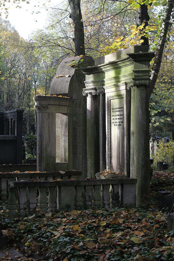 087 | 2014 | Berlin | Jüdischer Friedhof Berlin-Weissensee | © carsten riede fotografie
