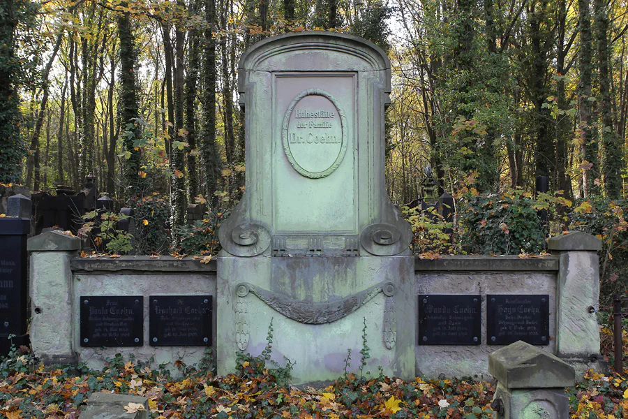 120 | 2014 | Berlin | Jüdischer Friedhof Berlin-Weissensee | © carsten riede fotografie