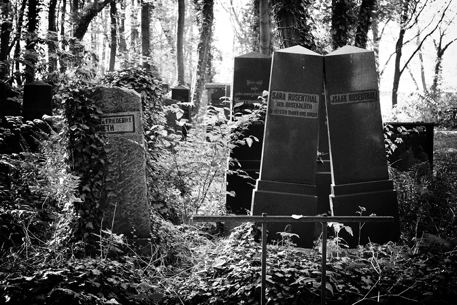 131 | 2014 | Berlin | Jüdischer Friedhof Berlin-Weissensee | © carsten riede fotografie