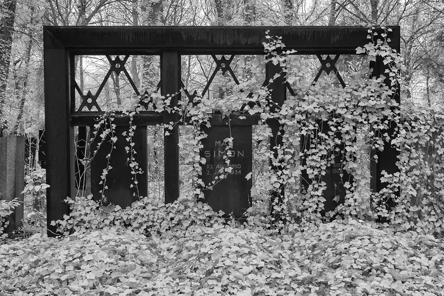030 | 2014 | Berlin | Jüdischer Friedhof Berlin-Weissensee | © carsten riede fotografie