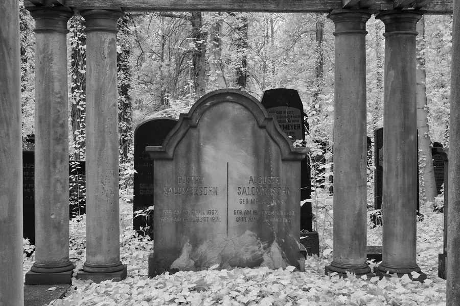 035 | 2014 | Berlin | Jüdischer Friedhof Berlin-Weissensee | © carsten riede fotografie
