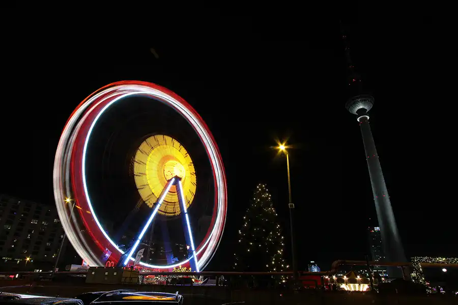 026 | 2014 | Berlin | Weihnachtsmarkt am Roten Rathaus | © carsten riede fotografie