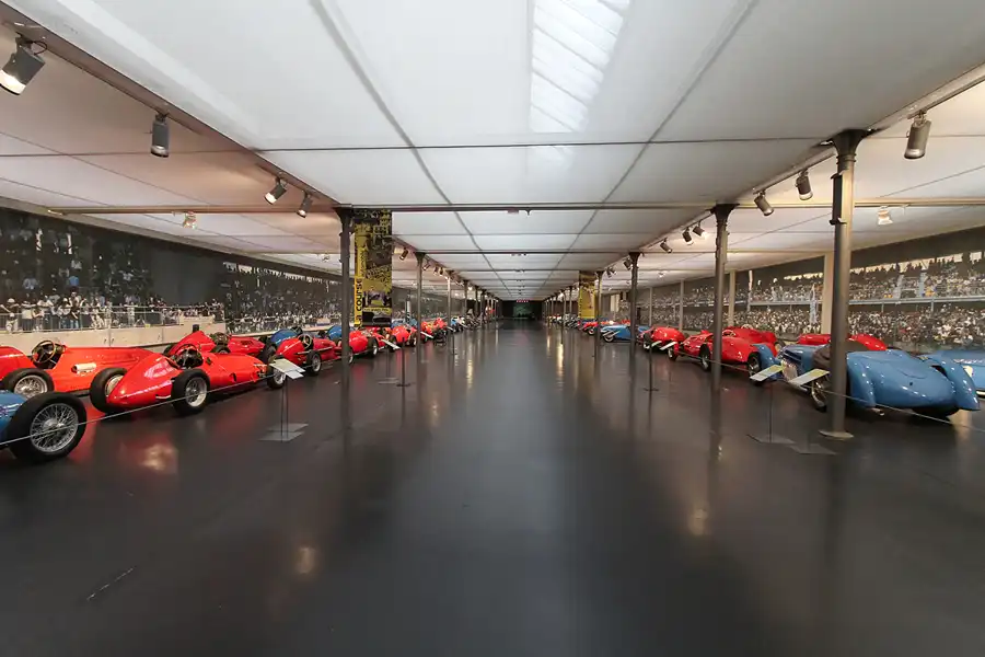 128 | 2014 | Mulhouse | Cité De l´Automobile – Collection Schlumpf | © carsten riede fotografie