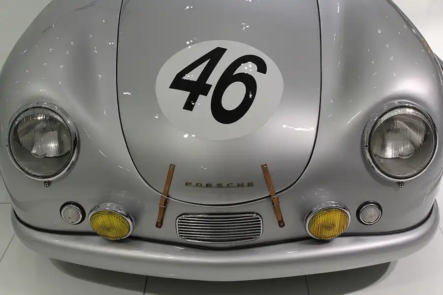 012 | 2014 | Stuttgart | Porsche Museum | © carsten riede fotografie