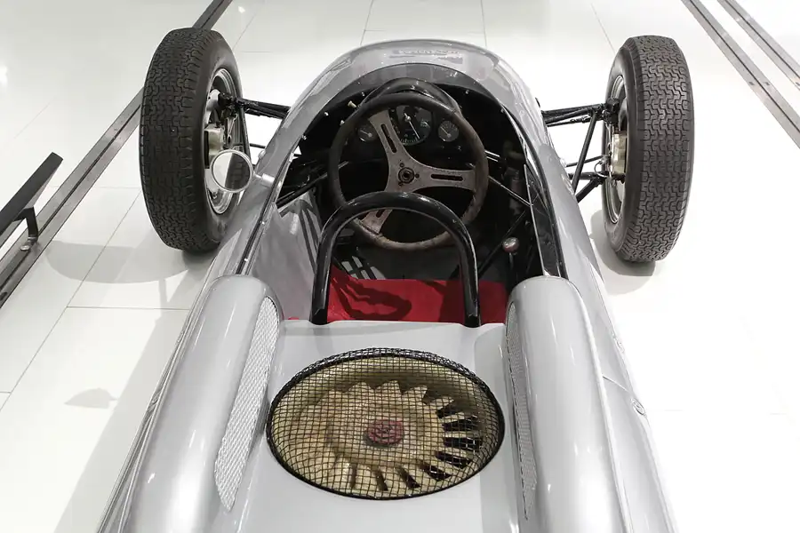 025 | 2014 | Stuttgart | Porsche Museum | © carsten riede fotografie