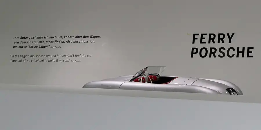 049 | 2014 | Stuttgart | Porsche Museum | © carsten riede fotografie