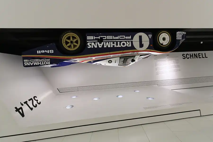 053 | 2014 | Stuttgart | Porsche Museum | © carsten riede fotografie