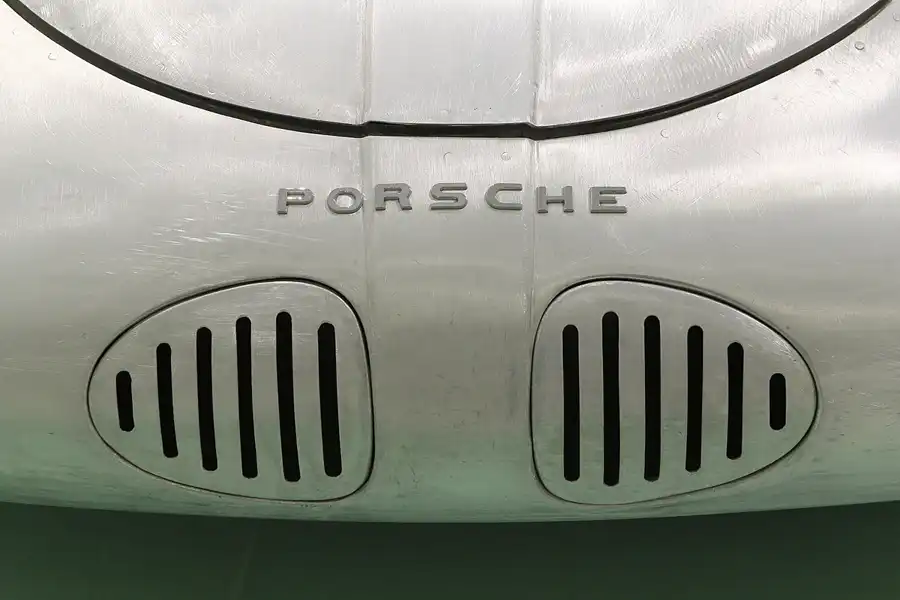 100 | 2014 | Stuttgart | Porsche Museum | © carsten riede fotografie