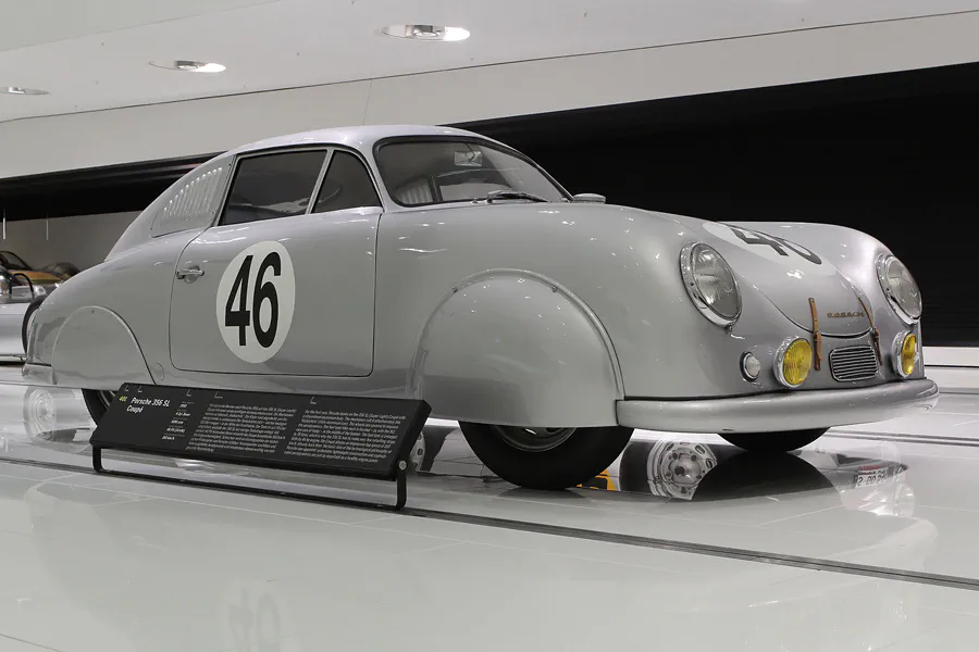 010 | 2014 | Stuttgart | Porsche Museum | © carsten riede fotografie