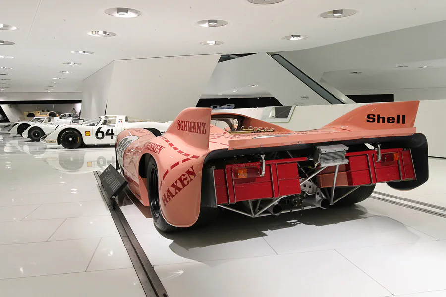 047 | 2014 | Stuttgart | Porsche Museum | © carsten riede fotografie