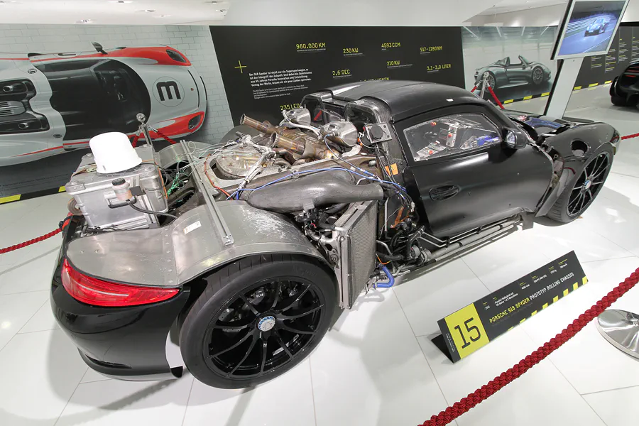 082 | 2014 | Stuttgart | Porsche Museum | © carsten riede fotografie