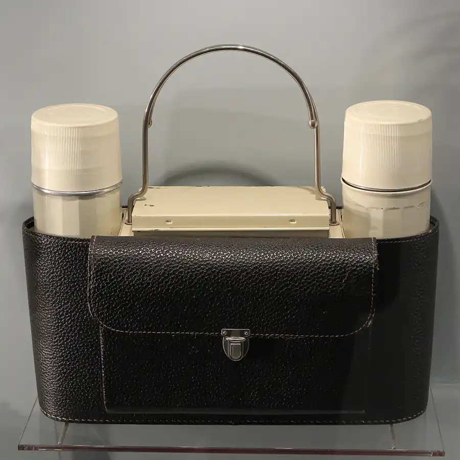 023 | 2014 | Stuttgart | Mercedes Benz Museum | © carsten riede fotografie