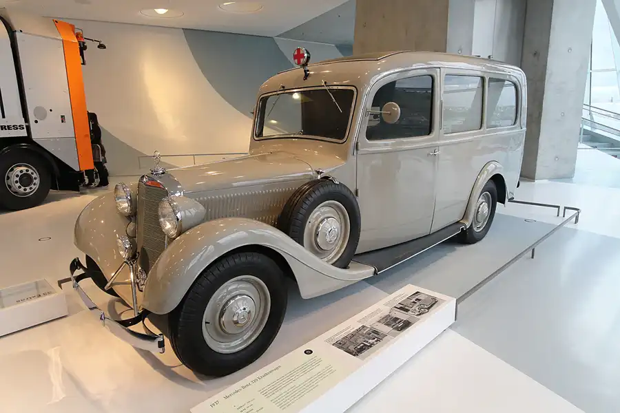 038 | 2014 | Stuttgart | Mercedes Benz Museum | © carsten riede fotografie