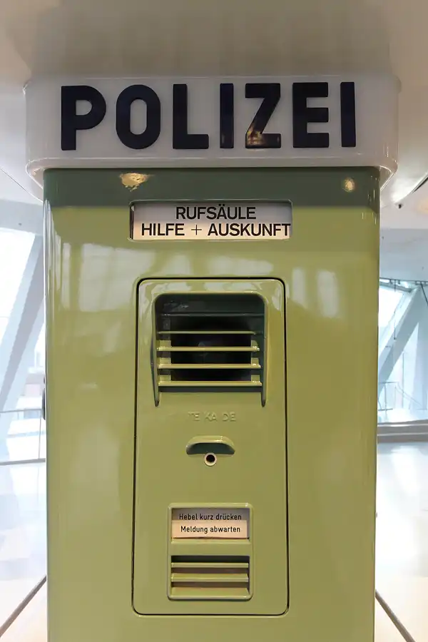 040 | 2014 | Stuttgart | Mercedes Benz Museum | © carsten riede fotografie