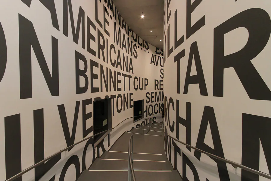 055 | 2014 | Stuttgart | Mercedes Benz Museum | © carsten riede fotografie