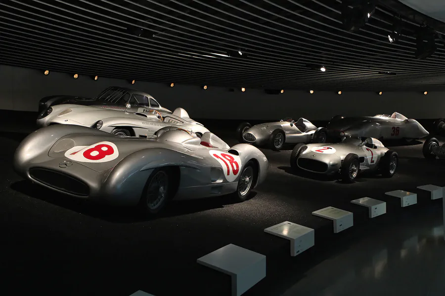 058 | 2014 | Stuttgart | Mercedes Benz Museum | © carsten riede fotografie