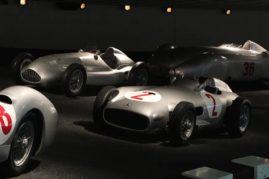 059 | 2014 | Stuttgart | Mercedes Benz Museum | © carsten riede fotografie