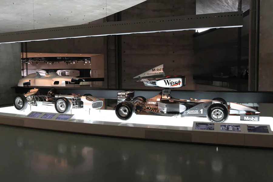 061 | 2014 | Stuttgart | Mercedes Benz Museum | © carsten riede fotografie