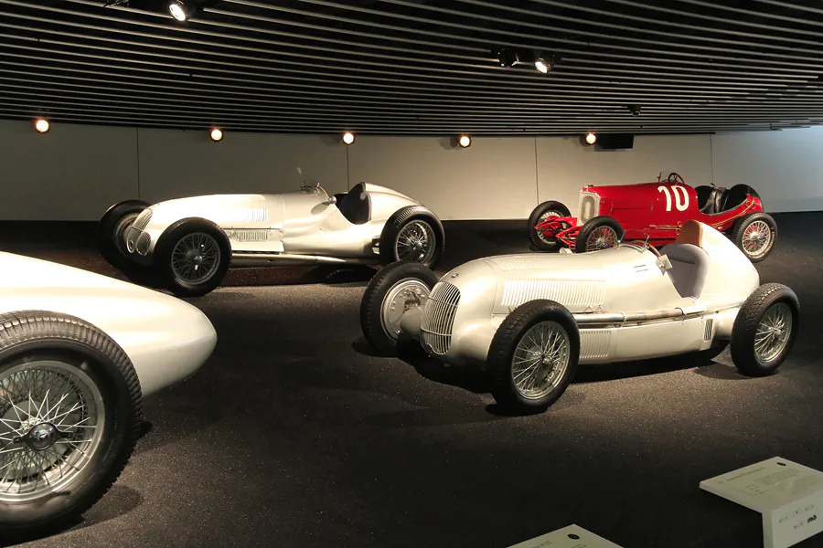 065 | 2014 | Stuttgart | Mercedes Benz Museum | © carsten riede fotografie