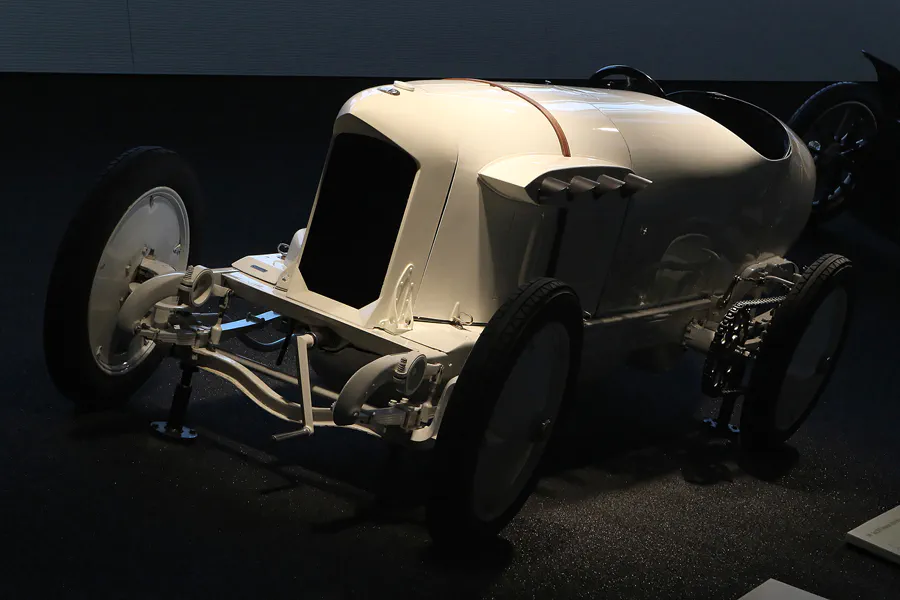 066 | 2014 | Stuttgart | Mercedes Benz Museum | © carsten riede fotografie