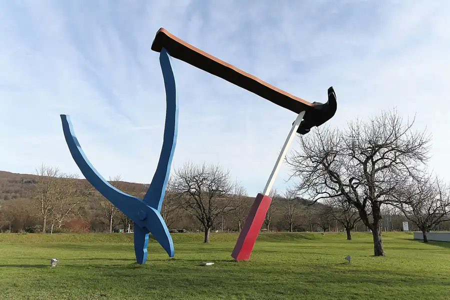 103 | 2014 | Weil am Rhein | Vitra Campus – Balancing Tools | © carsten riede fotografie