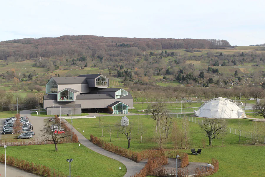 002 | 2014 | Weil am Rhein | Vitra Campus – VitraHaus + Dome | © carsten riede fotografie