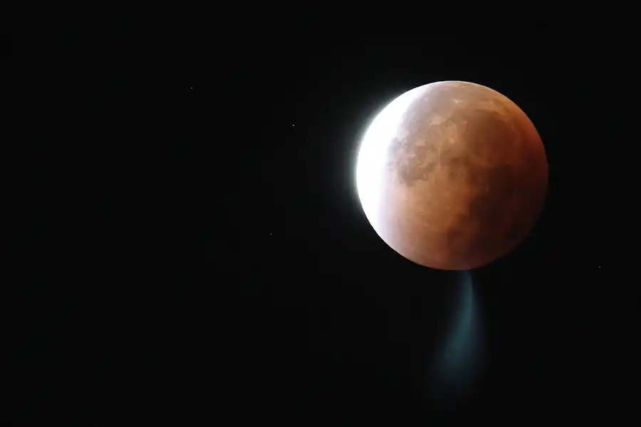 082 | 2015 | Berlin | Totale Mondfinsternis – 28.09.2015 – 05:32 Uhr | © carsten riede fotografie