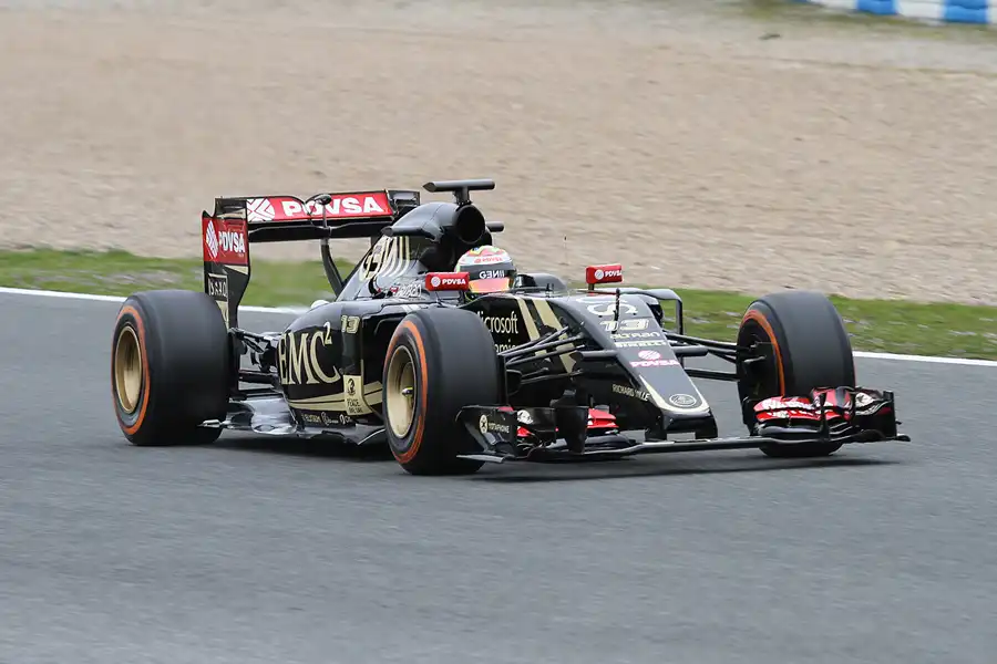 036 | 2015 | Jerez De La Frontera | Lotus-Mercedes Benz E23 Hybrid | Pastor Maldonado | © carsten riede fotografie
