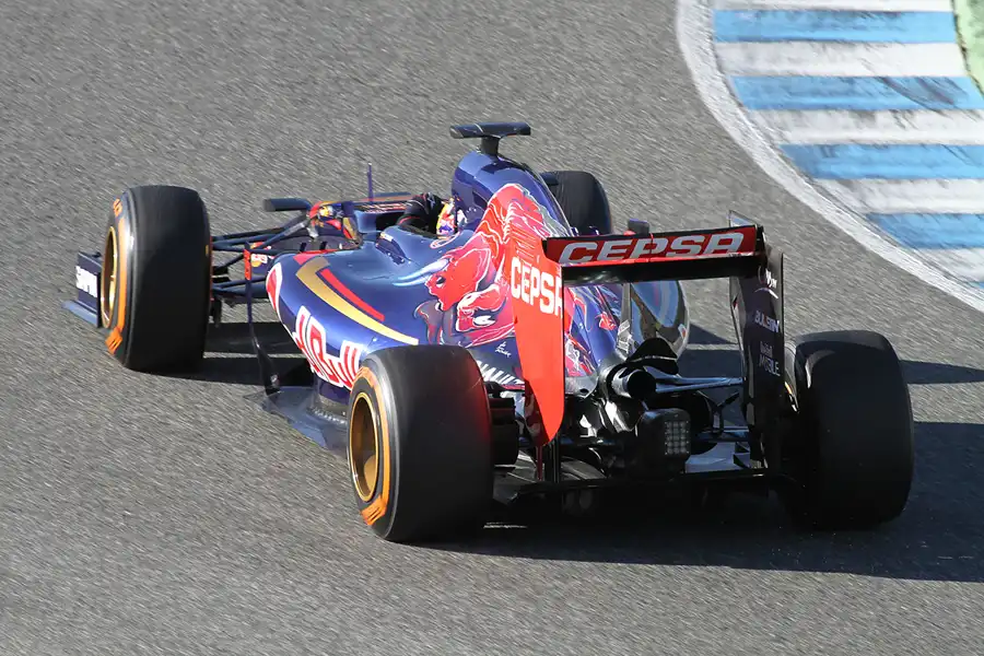 144 | 2015 | Jerez De La Frontera | Toro Rosso-Renault STR10 | Carlos Sainz Jr. | © carsten riede fotografie