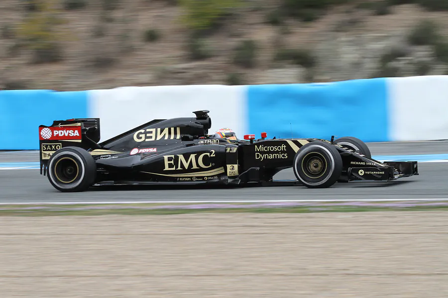 041 | 2015 | Jerez De La Frontera | Lotus-Mercedes Benz E23 Hybrid | Pastor Maldonado | © carsten riede fotografie