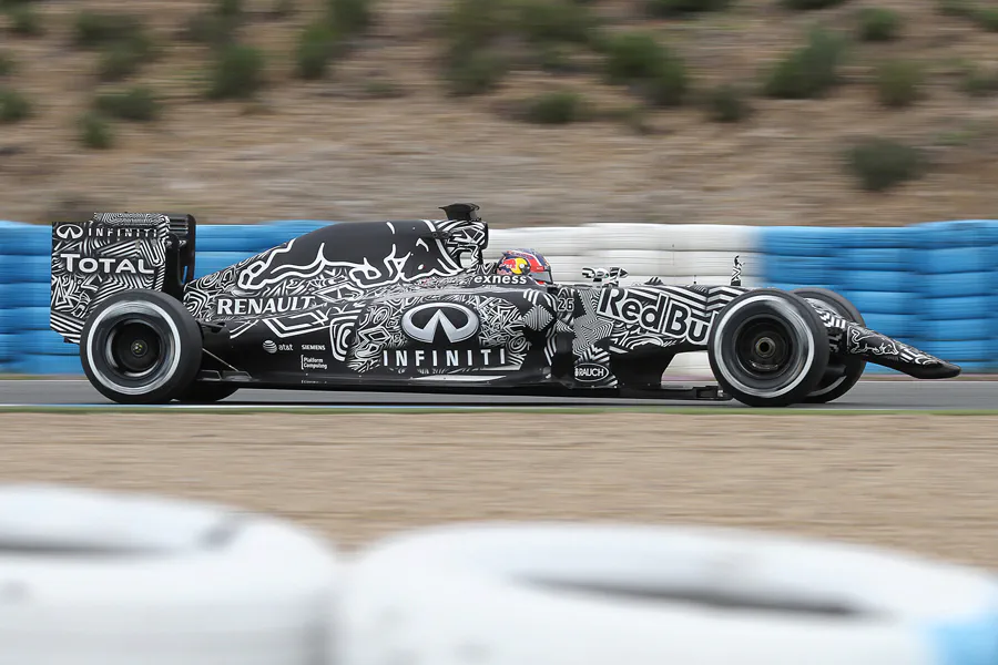095 | 2015 | Jerez De La Frontera | Red Bull-Renault RB11 | Daniil Kvyat | © carsten riede fotografie